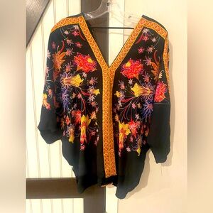 Rose + Olive Shirt Womens Large Black Floral V Neck 3/4 Doleman Sleeve Blouse